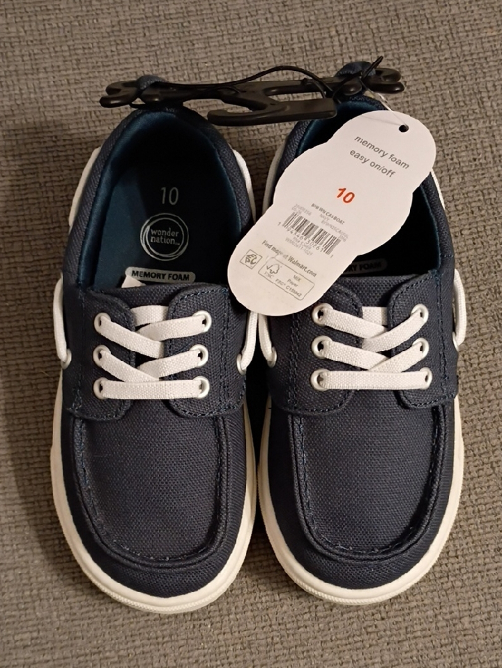 NWT Toddler Size 10 Boys Slip On Boat Shoes - Picture 3 of 3